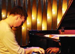 Chris Geisler, Pianist, Komponist, Arranguer, Bouler...