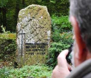 Hier liegt einer der Jäger aus Kurpfalz...